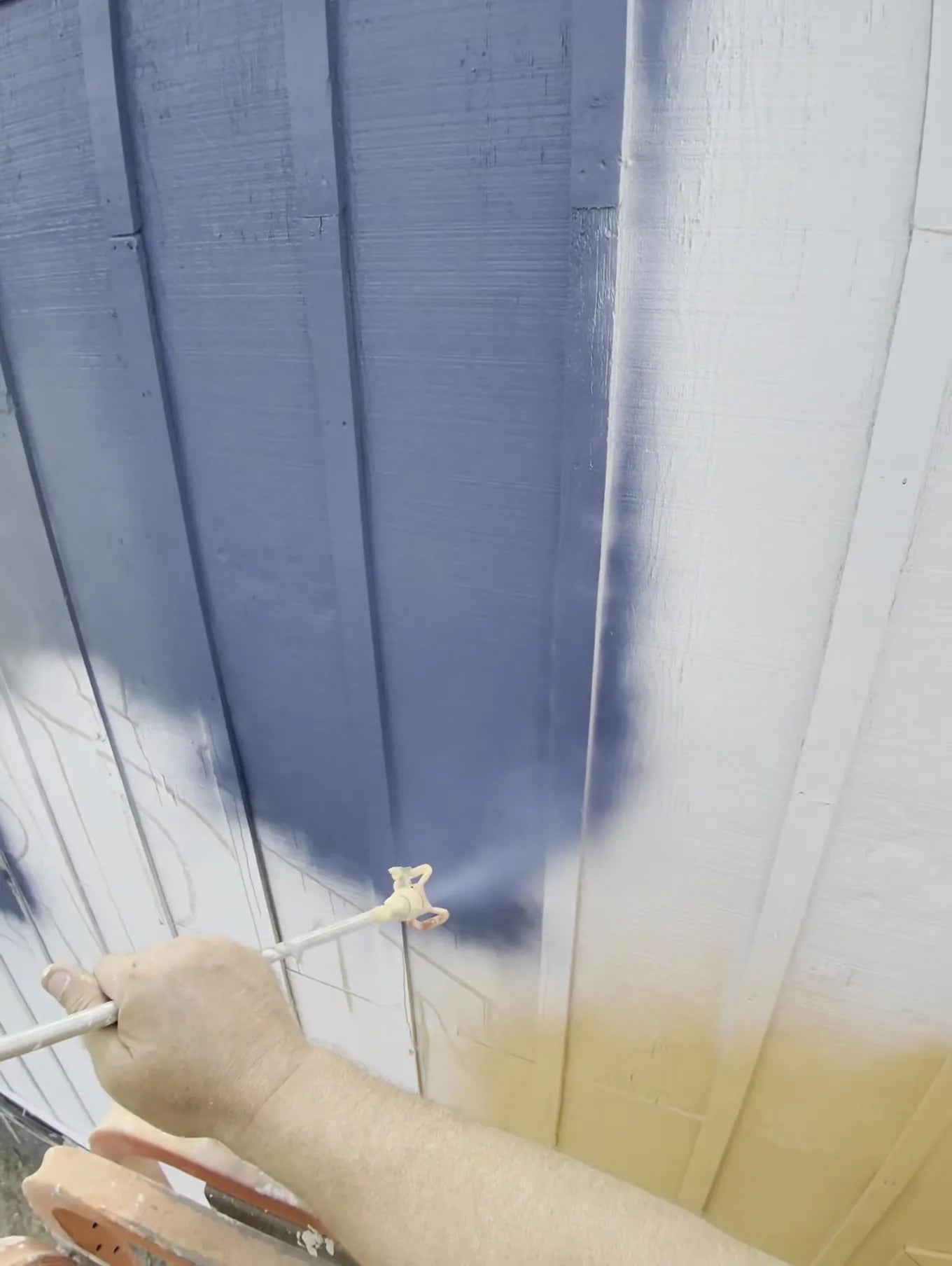 Priming the Parkers wall white